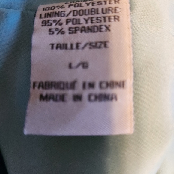 Dress - Picture 6 of 6